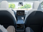 Wegen möglicher Geschwindigkeitsüberschreitungen könnte Schweden Teslas Einführung des FSD-Systems in Europa ablehnen