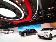 Drei Rechtslenker-Modelle von Hongqi auf der Hongkonger Automesse vorgestellt – in den nächsten drei Jahren mindestens sechs Rechtslenker-Modelle für Übersee