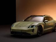 Exklusiv maßgeschneiderter Porsche Taycan Cross Turismo – Allein die Lackierung dauert hunderte Stunden, die Detailverarbeitung ist auf höchstem Niveau.