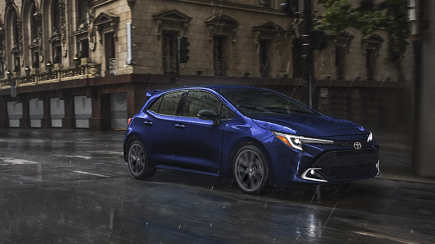 На фото: хэтчбек Toyota Corolla (версия для американского рынка)
