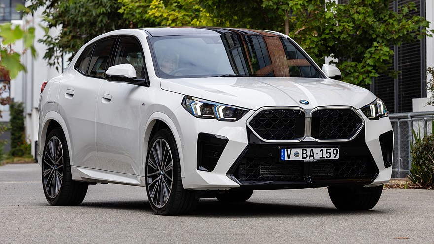 Нынешний BMW X2 (U10)