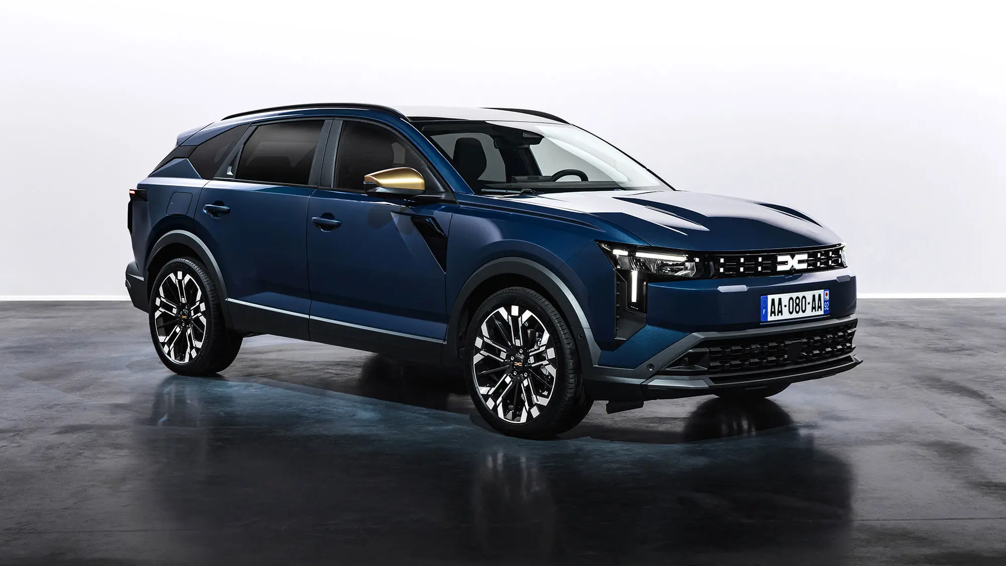 Dacia Striker (2026): front three quarter, blue paint, low angle