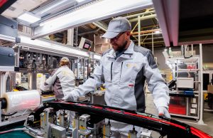 „Es werde Licht: Reportage vom Start der Produktion von Lichttechnik für Lada Azimut in Toljatti“