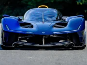 Der Red Bull RB17 lebt: F1-Stars fahren 15.000 U/min V10-Spezial in Goodwood